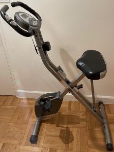 Exerpeutic Folding Magnetic Upright Exercise Bike
