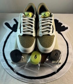 Travis Scott air Jordan 1 golf’s size 8 8.5 11