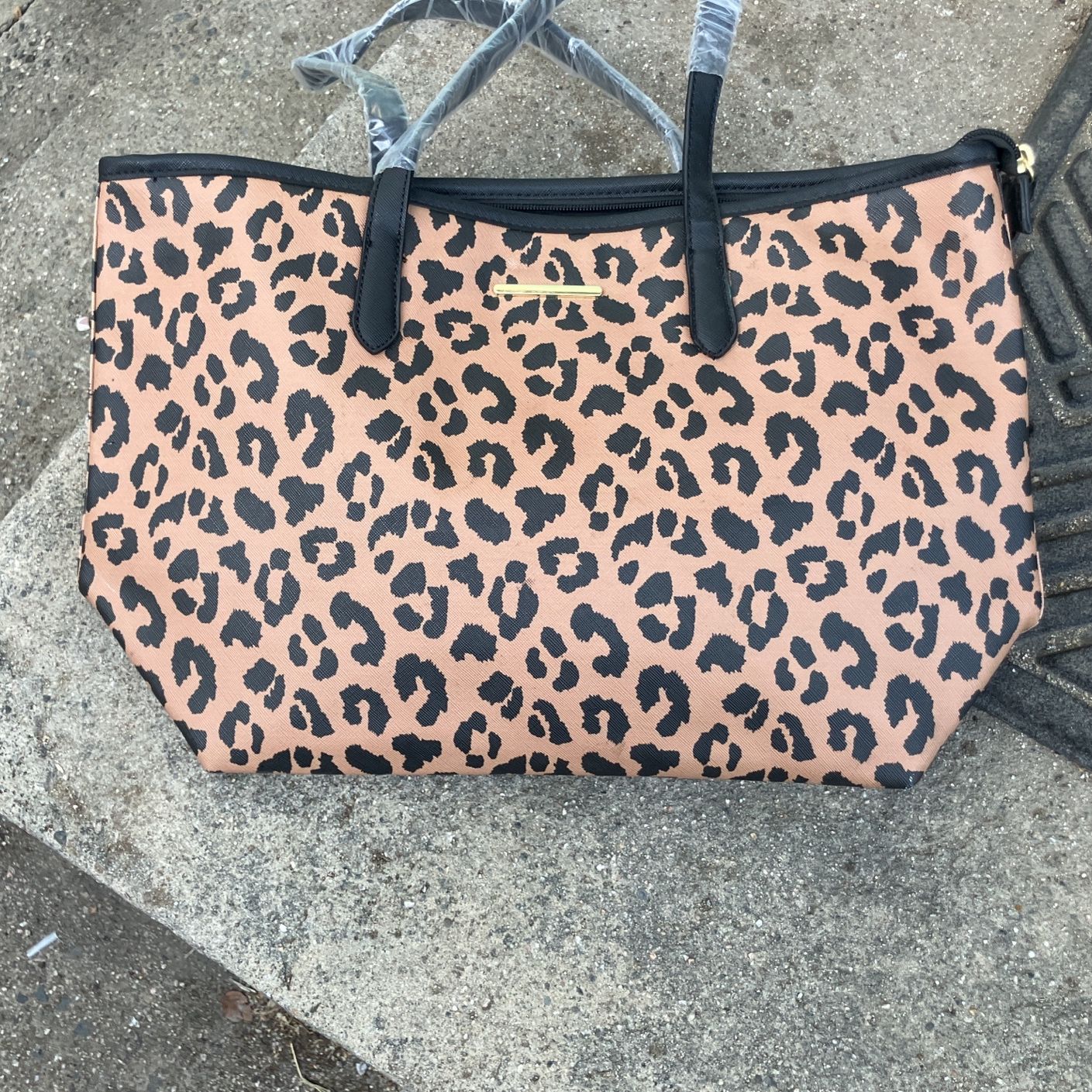 2 Piece Handbag Set Saffiano Cheetah Color  