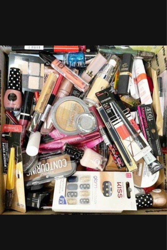 Makeup And Beauty Tools Lot