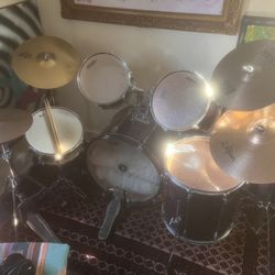Pearl Drums