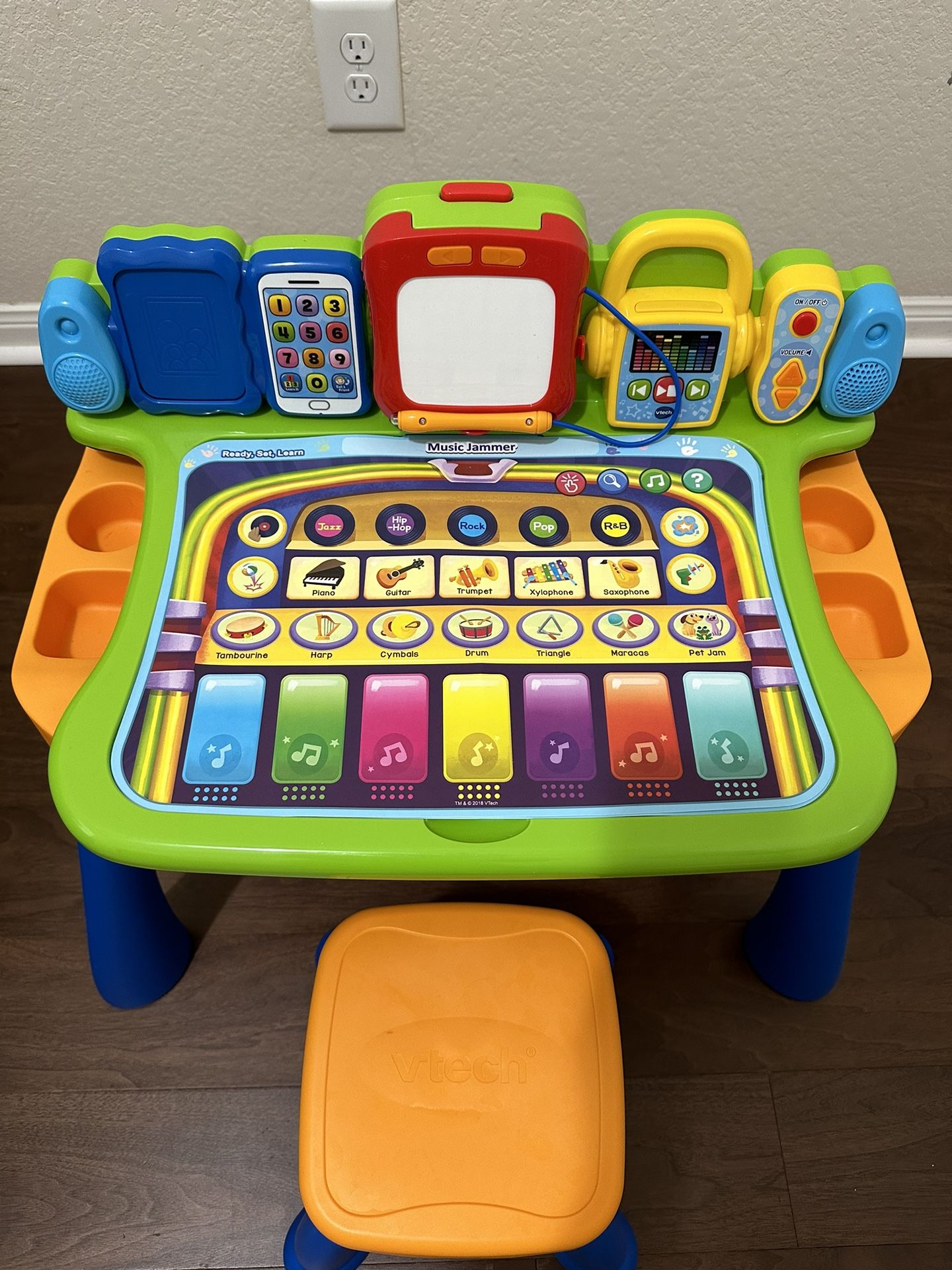 VTech Touch and Learn Activity Desk