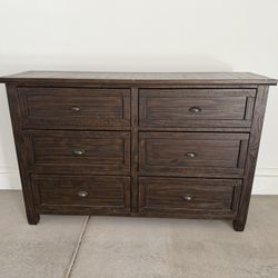 Brown Sturdy 6 Drawer Dresser