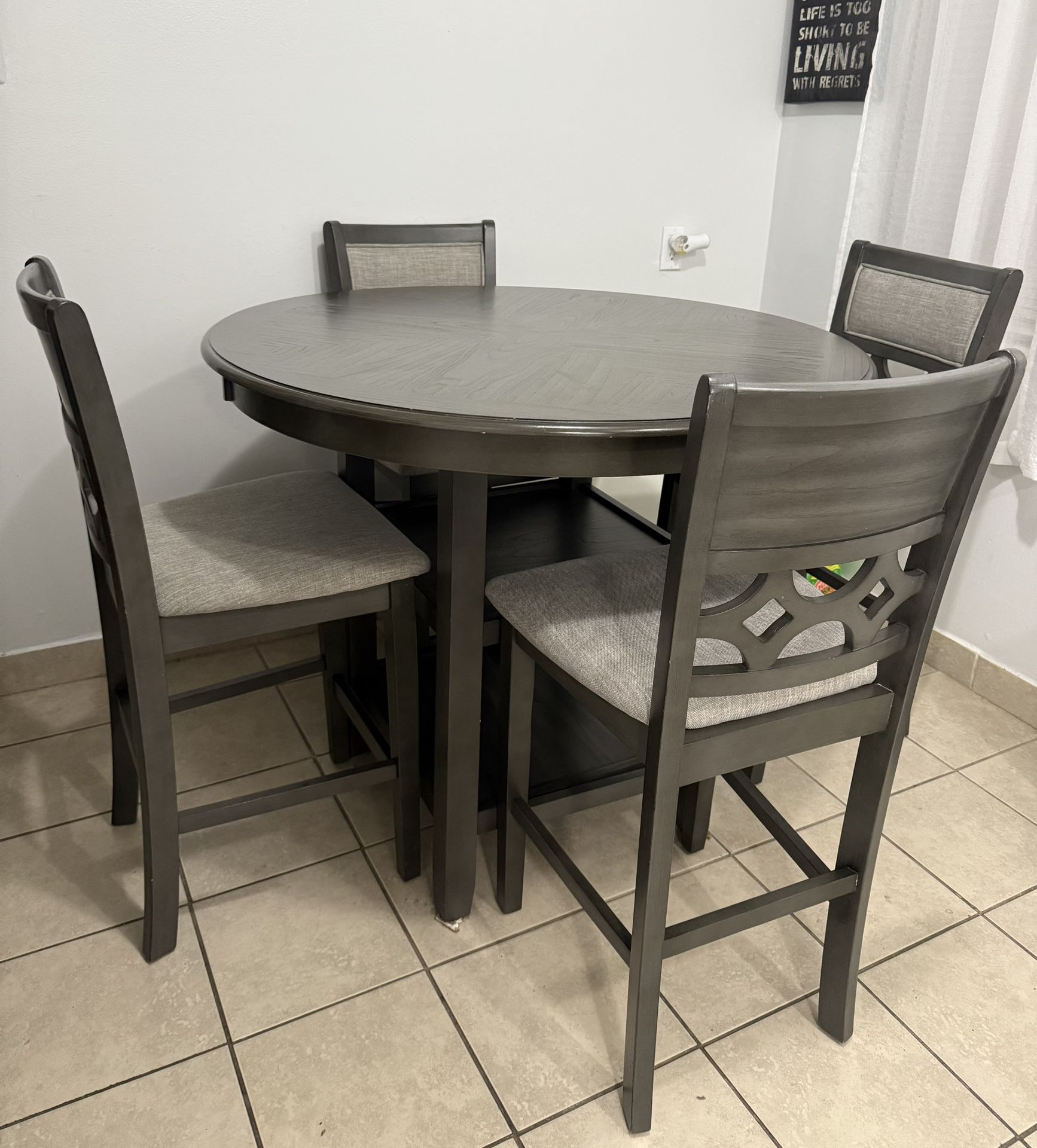 Dinner Table 