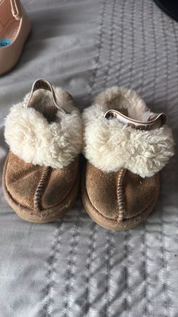 Girl shoes