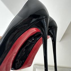 CHRISTIAN LOUBOUTIN Black New Very Prive 120 Patent Pumps 9.5 39.5 Good Cond&Box