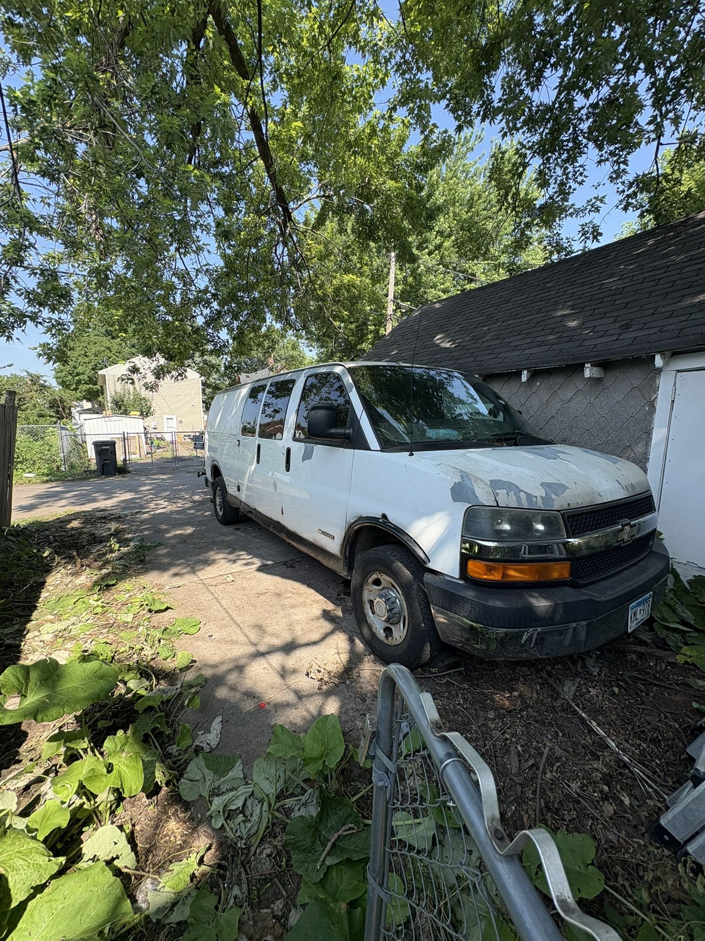 Chevy 3500 Express 2006 Work Van
