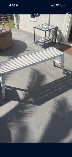 Warner bench