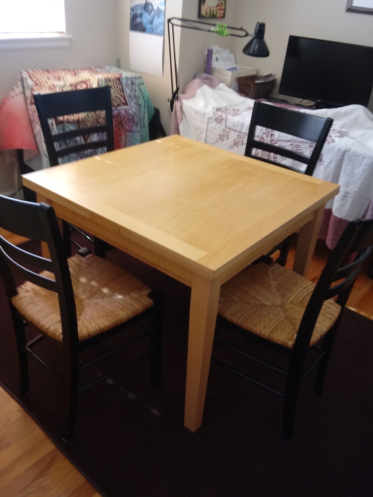 3 piece Dinning/kitchen table set