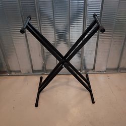 Chromecast Keyboard Stand