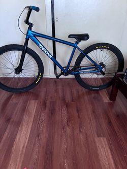 Throne The Goon XL BMX Bike 27.5