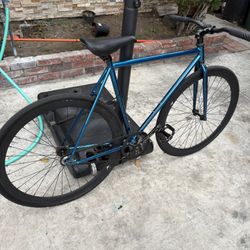 Custom fixie for tricks