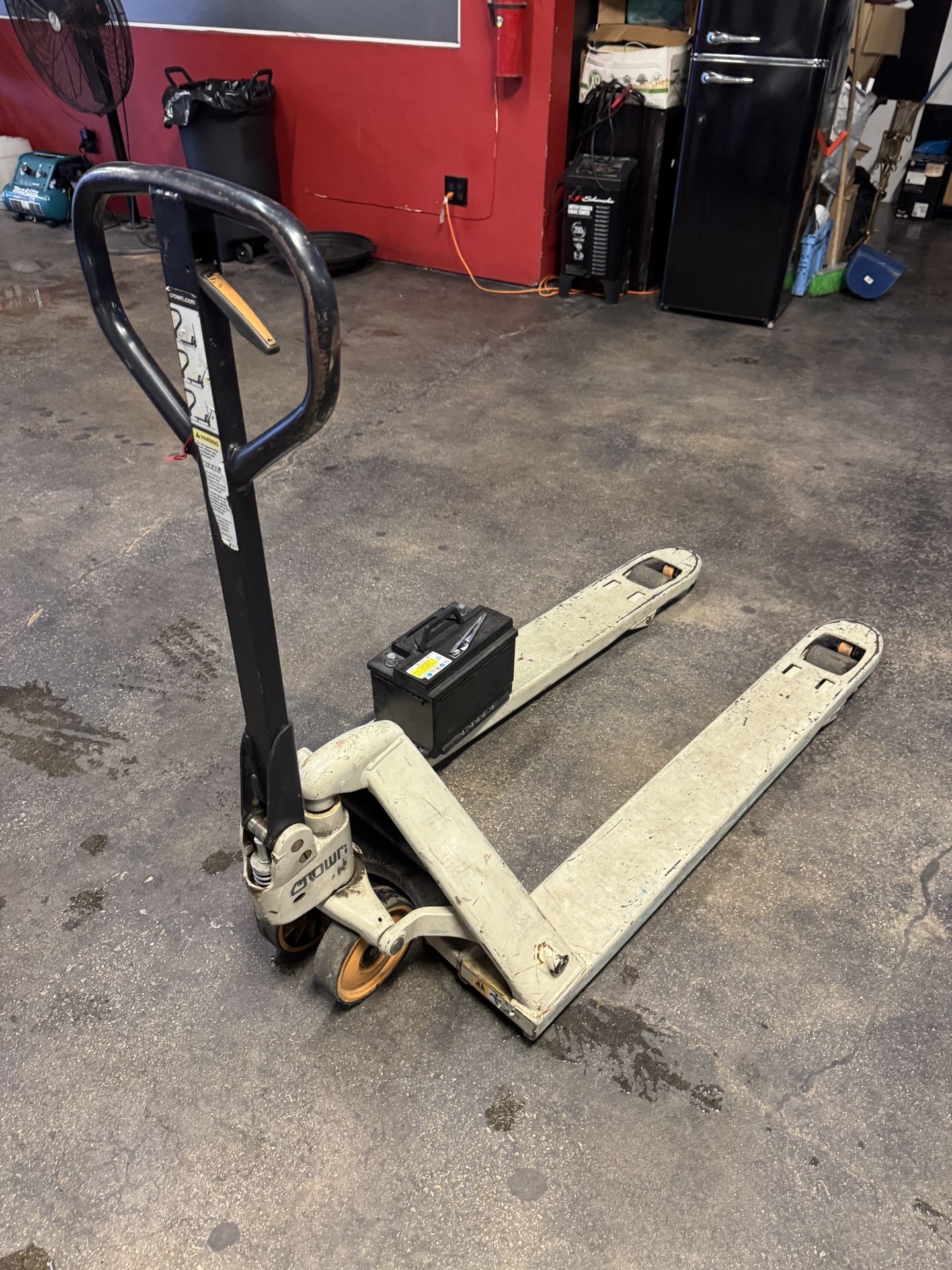 Pallet Jack 