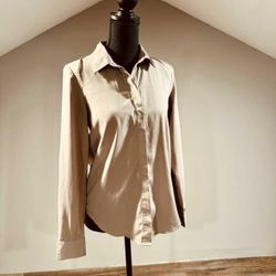 H&M Beige Button Up Size 0