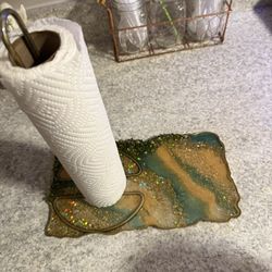 Resin Paper Towel Holder