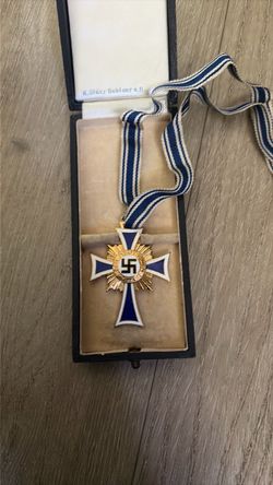 An original Cross of Honour of the German Mother in Gold