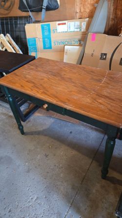 Entry way table (Menasha)