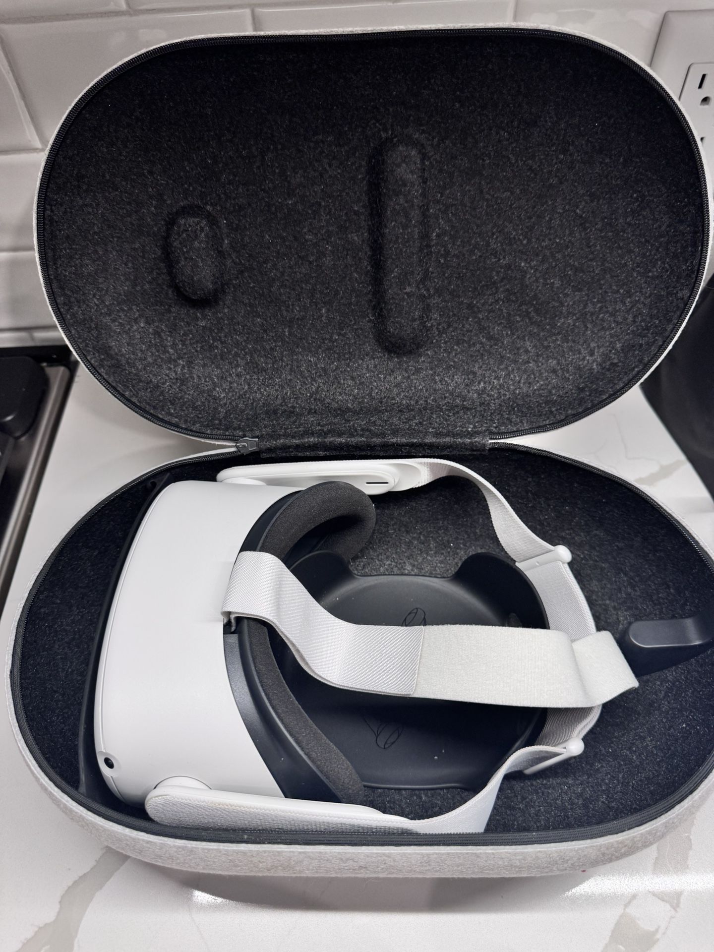 Oculus Quest 2 Virtual Reality New