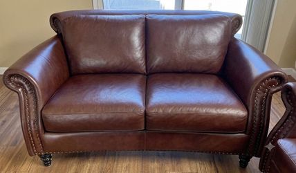 leather sofa set like new for sale