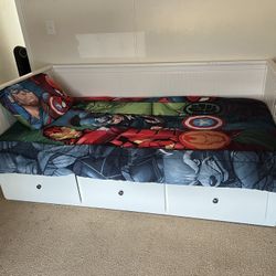 IKEA Daybed Frame With 3 Drawers, White, Twin 