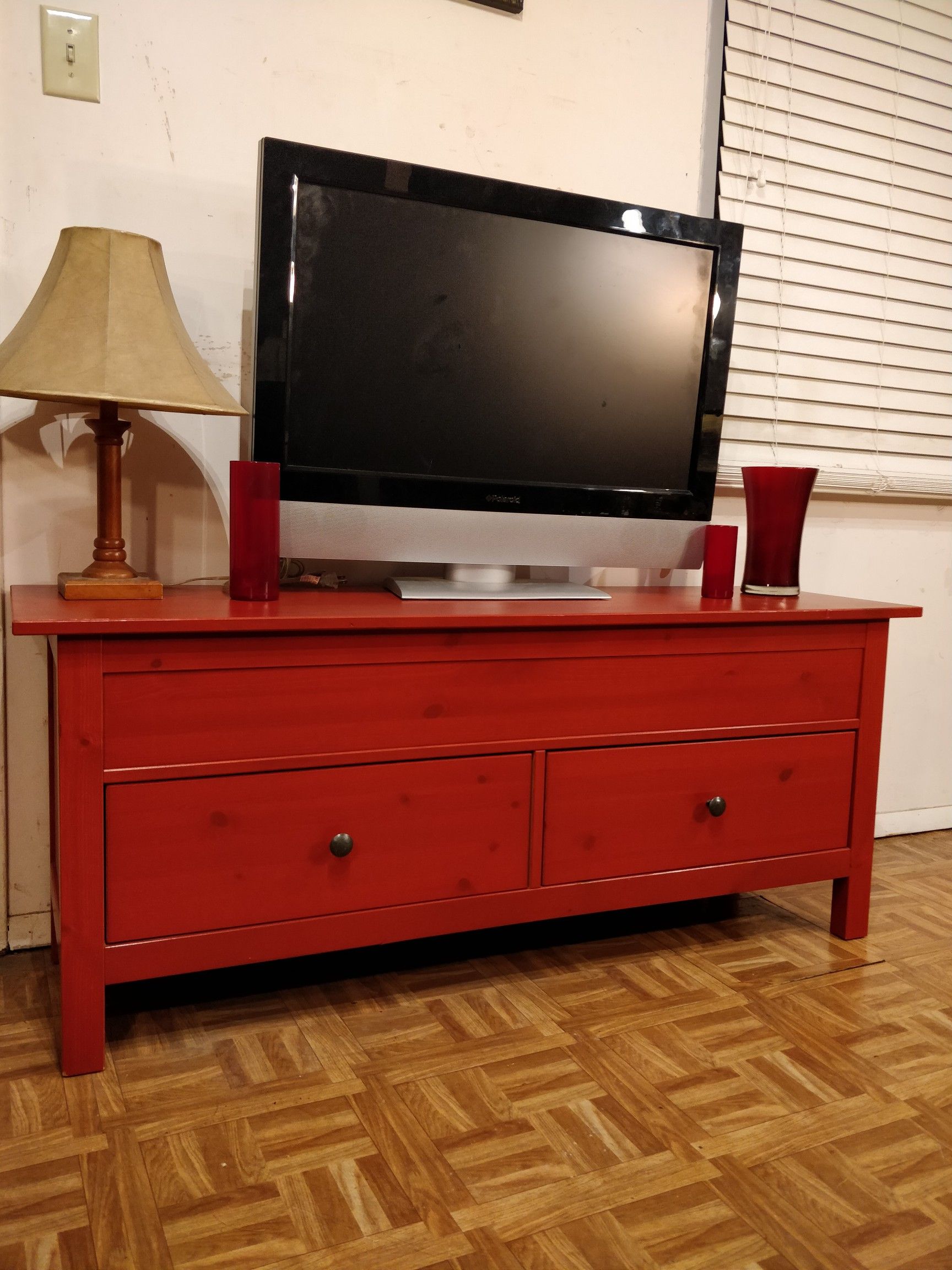 Solid wood TV stand/storage bench with 2 big drawers in great condition, all drawers sliding smoothly. L55"*W16"*H22.5"