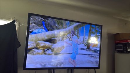 Vizio tv “80