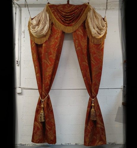 Stunning Jacquard Brocade Brocatelle Damask Pinch Pleat Drapery / Curtain Set