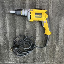 Dewalt DW272 Variable Speed Reversible Drywall Screw Gun 