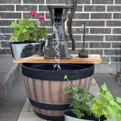 Garden fountain Vintage pump