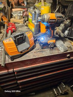 RIDGID 18V Impact Driver with Battery and Charger
