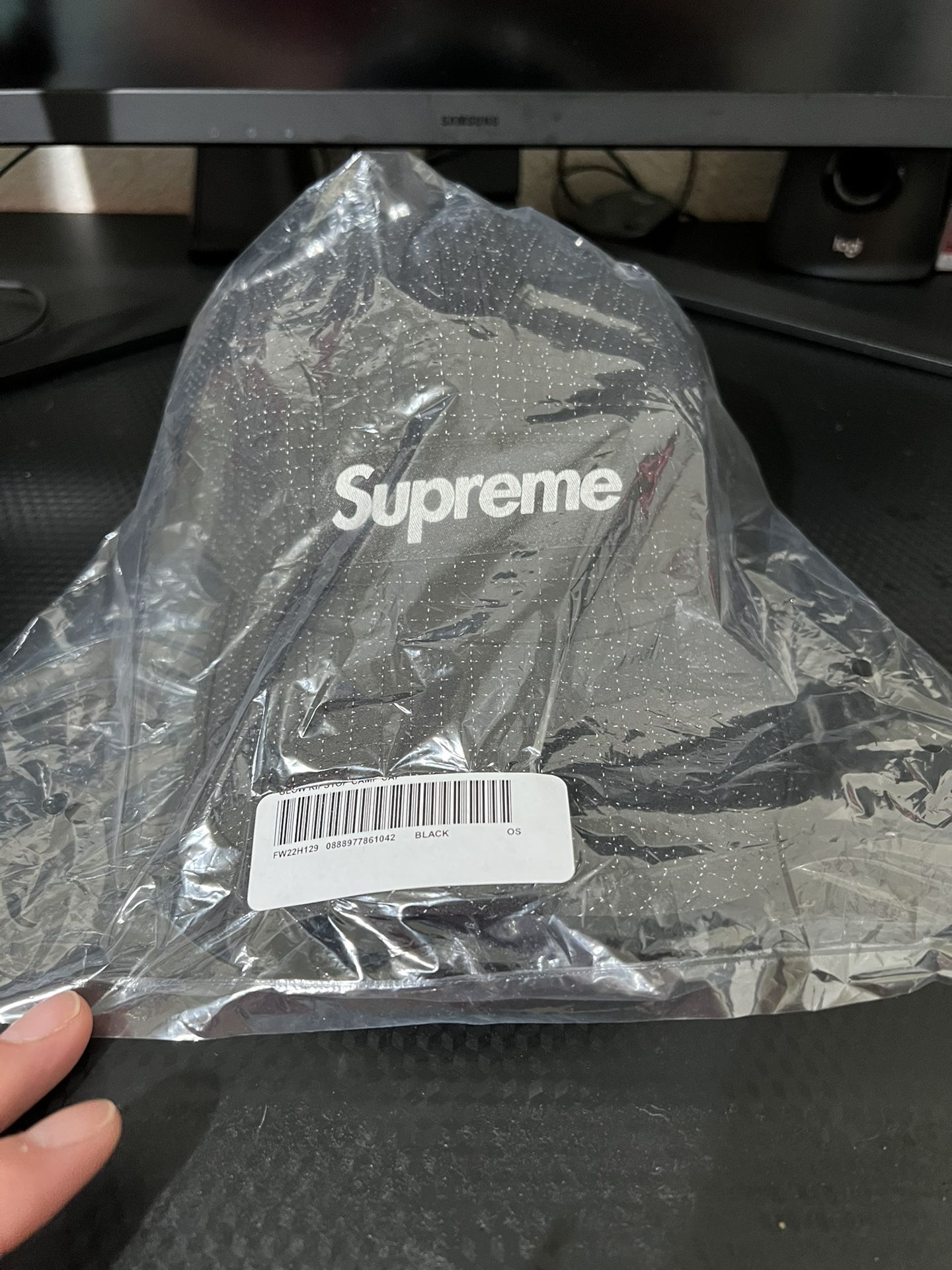 Supreme Glow Ripstop Camp Cap (FW22) Green