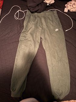 Green Nike Cuffed Sweatpants (size large)