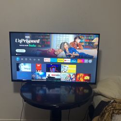 TOSHIBA SMART TV