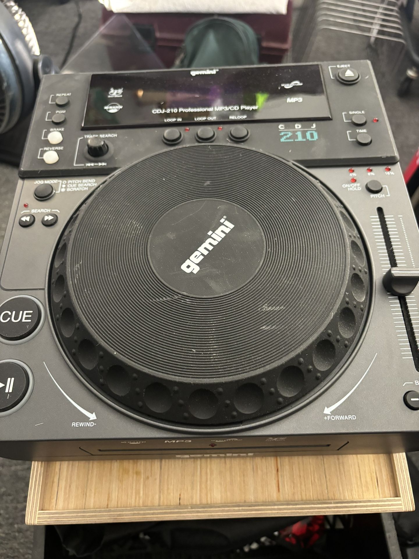 Gemini CDJ 210
