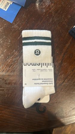Lululemon essential socks
