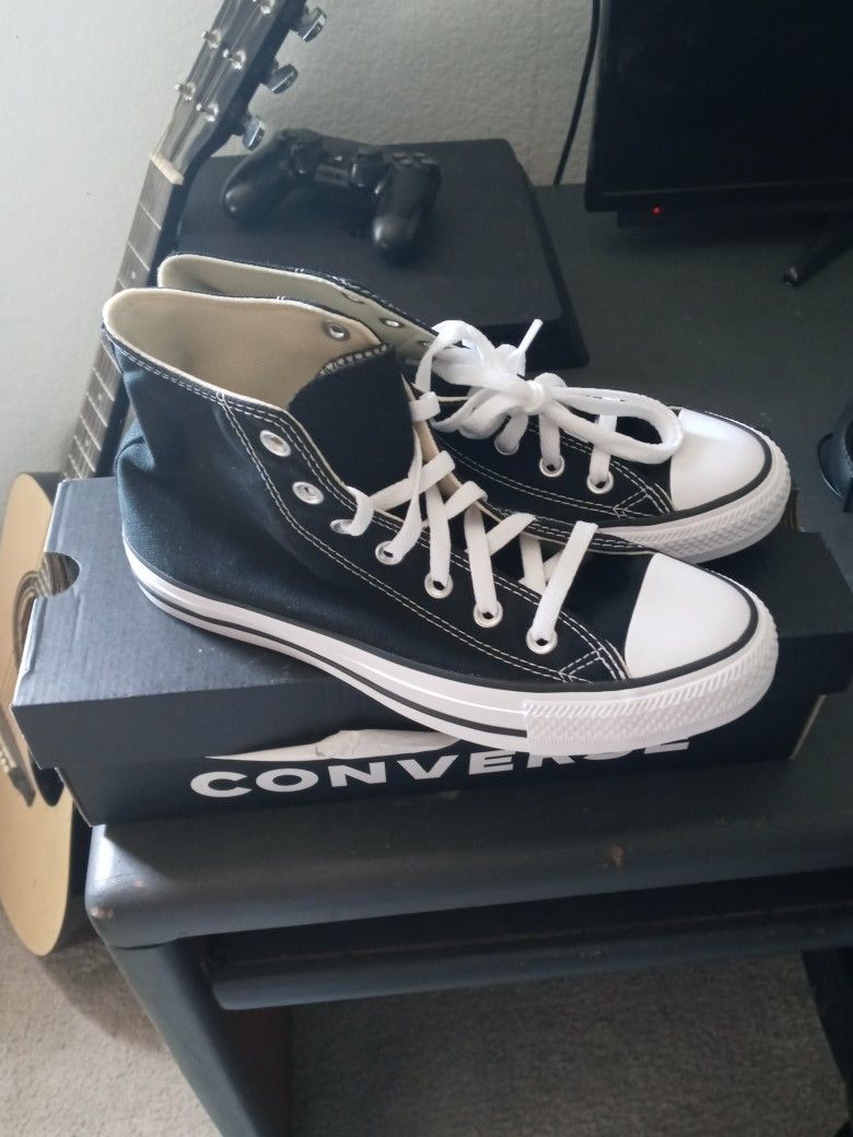New Converse Size 8
