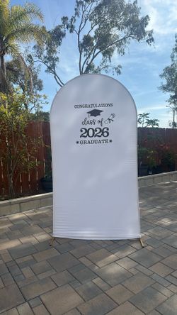 7.2ft Arch with 2026 Graduation vinyl sticker
