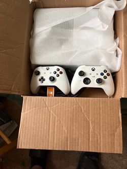 Xbox One S  Xbox 1X