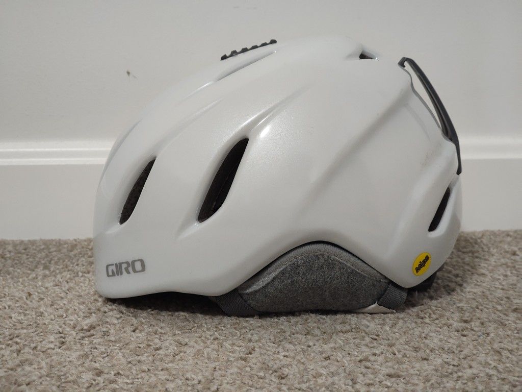 Giro Snow Helmet