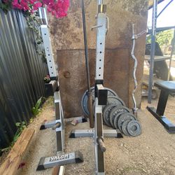 Weights/bars/squat Stands