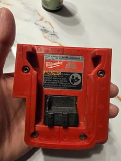 Milwaukee M18 Power Source USB