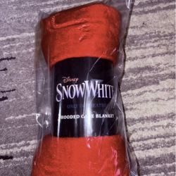 Snow White Hooded Blanket & Hat