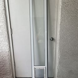Small Dog/cat Door