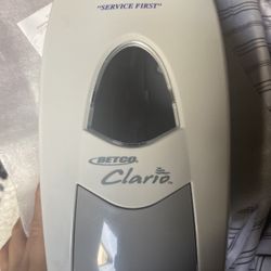 Foam Soap Dispensers (Clario) White 