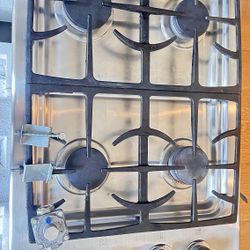 Gas Cooktop DCS by Fisher & Paykel 