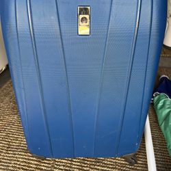 The Medium Suitcase