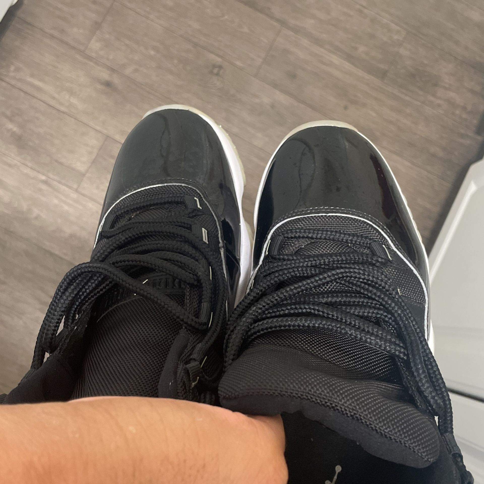 Jordan 11 Size 10.5 200$