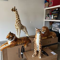 Safari  Large Stuffed Animals  