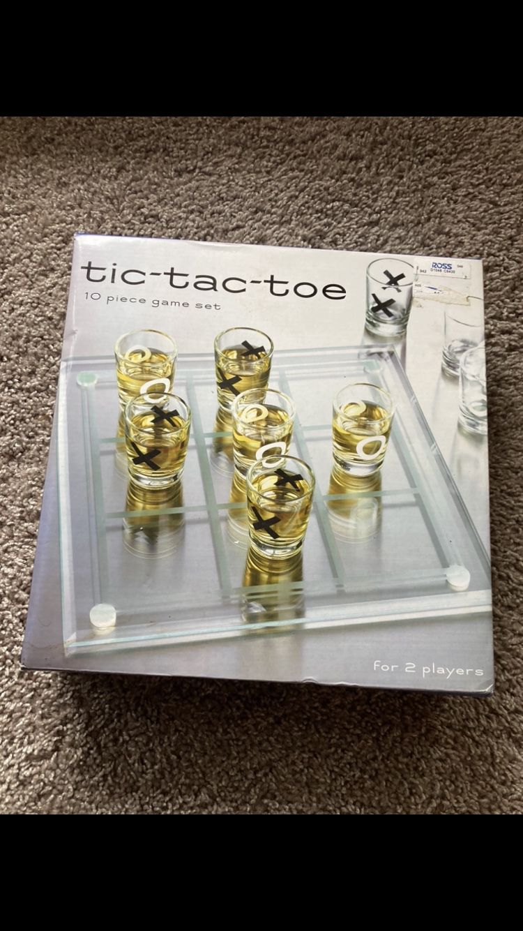 Brand New In Box Tic Tac Toe Drinking Game 
