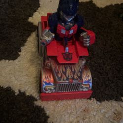 Transformer Toy Optimus Prime, Red Blue Color